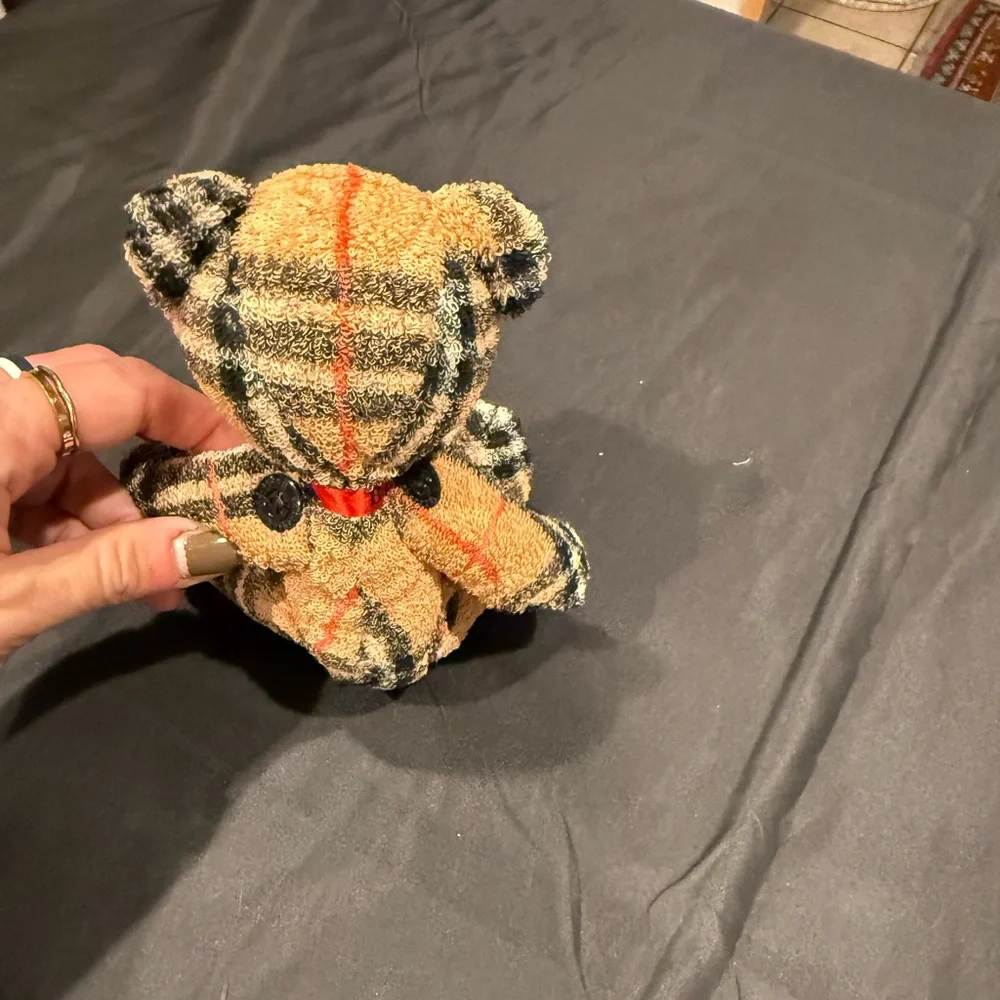 Burberry Vintage Check Thomas Teddy Bear Red Bow 
2000 Collection 15x15x10cm - Picture 10 of 16
